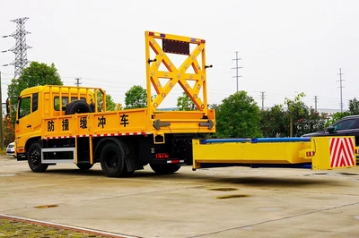 守护生命，安全护航——聚焦高速防撞缓冲车与救护车的专业应用与价值