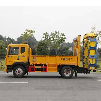 东风多利卡D9 100K防撞缓冲车 保障高速安全与交通畅通的智能解决方案